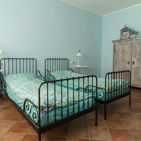 Limone Villa *