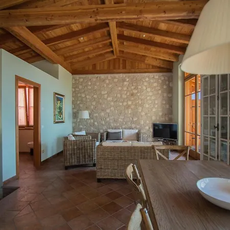 Limone Villa *